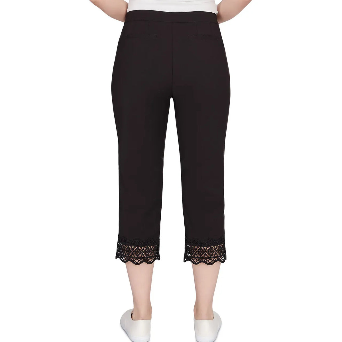 Capri Negro con Encaje Elástico - Ruby Rd