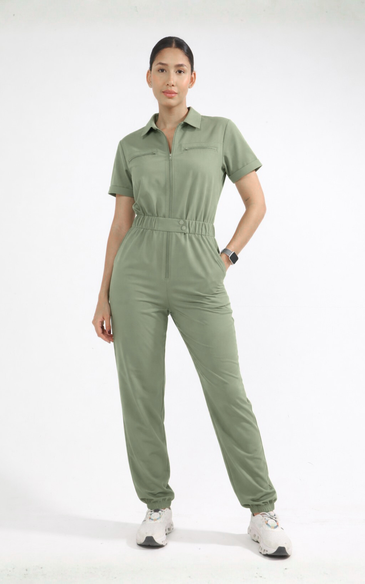 Uniforme enterizo verde oliva apagado