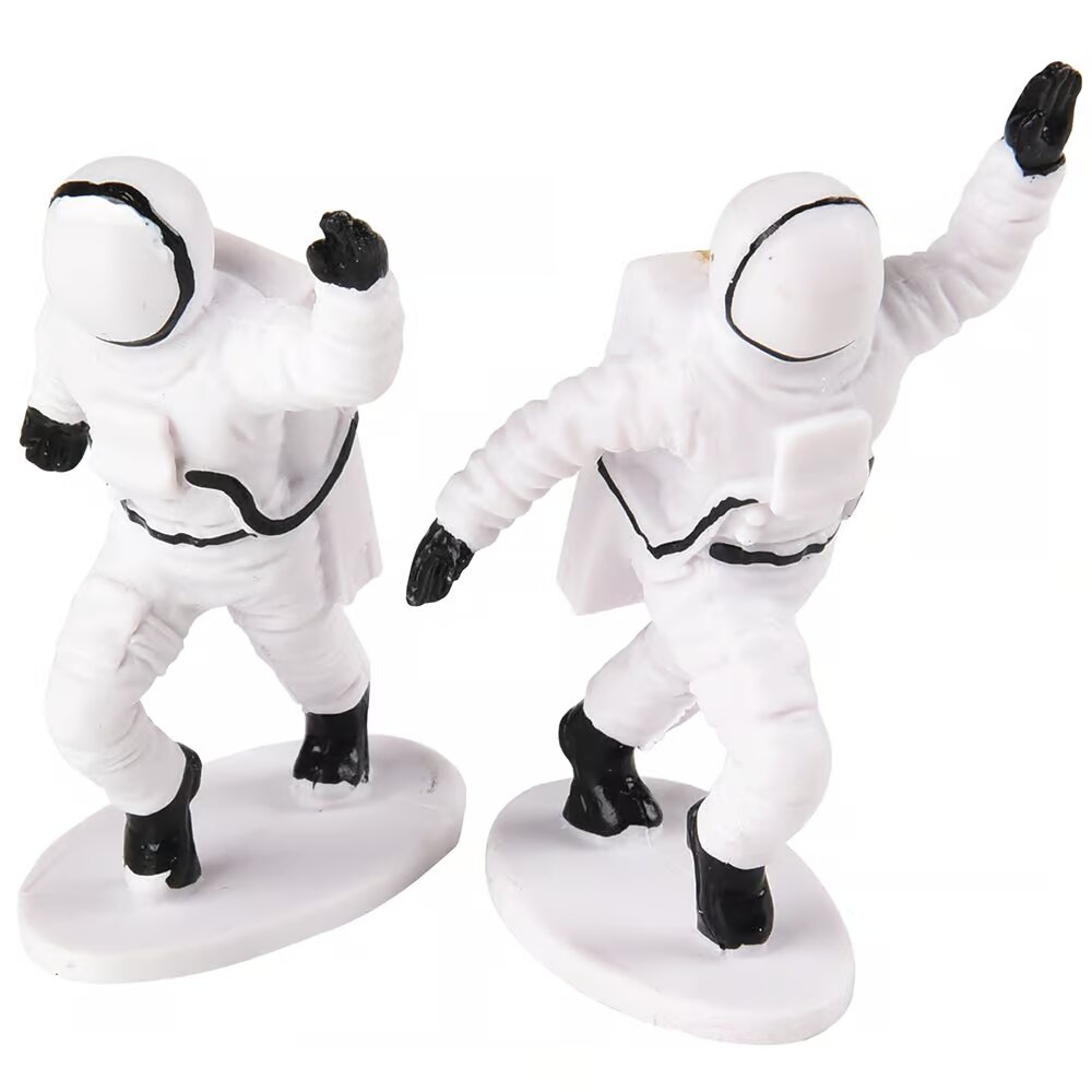 Figuras de juguete de astronautas