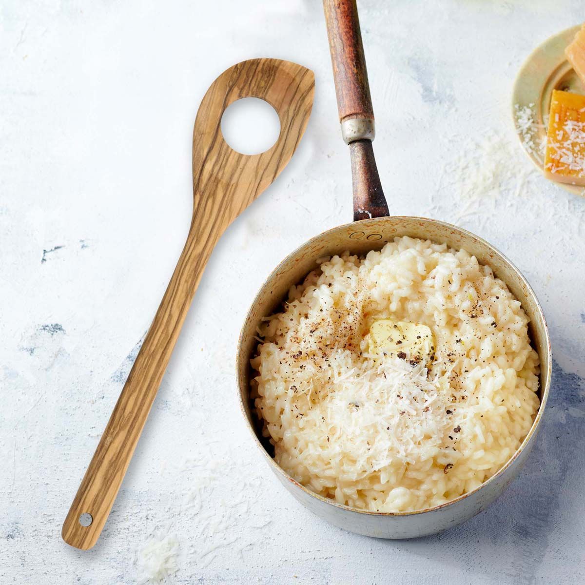 Cuchara de risotto de madera de olivo