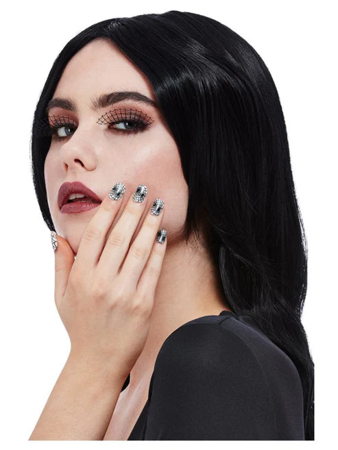 Maquillaje de FX, Pestañas de Telaraña y Set de Uñas