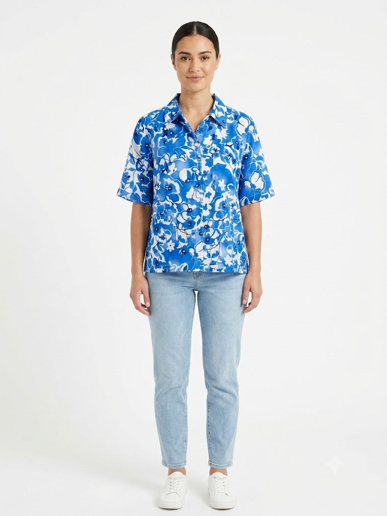 Blusa estampada blanca y azul - Noventa