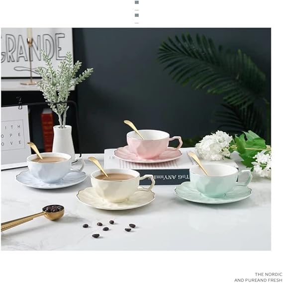 Taza con plato y cuchara (rosa)