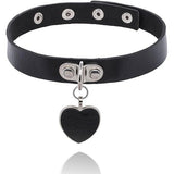 Gargantilla punk con corazón negro