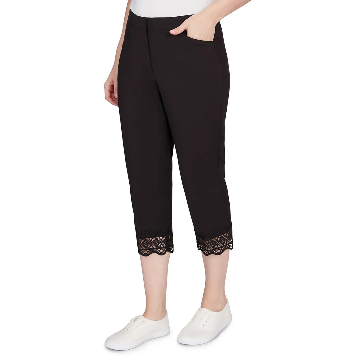 Capri Negro con Encaje Elástico - Ruby Rd