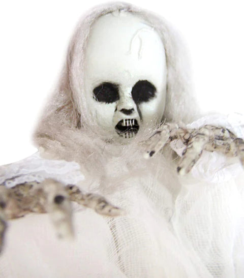 MUÑECA FANTASMAL