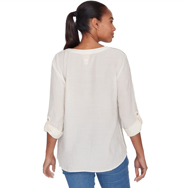 Blusa sólida con mangas con lengüeta enrollable Luxe Marfil - Ruby Rd