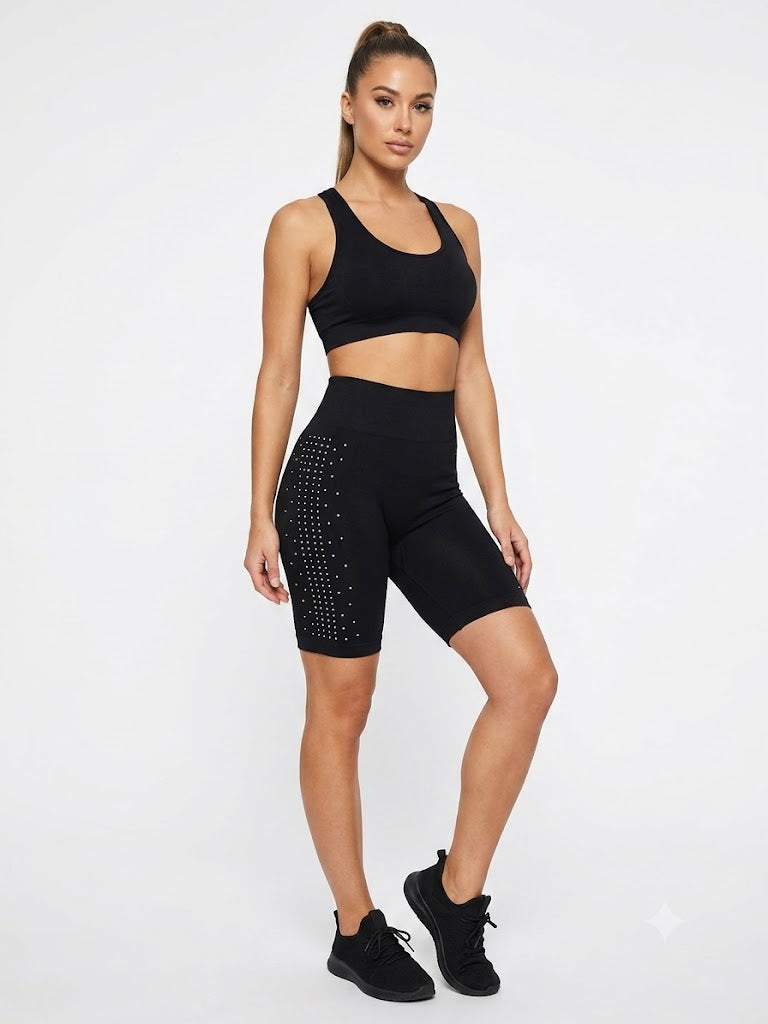 Shorts sin costura con detalle de diamantes de imitación negros