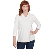 Top de punto acanalado elástico con cuello de pico Luxe Ivory - Ruby Rd