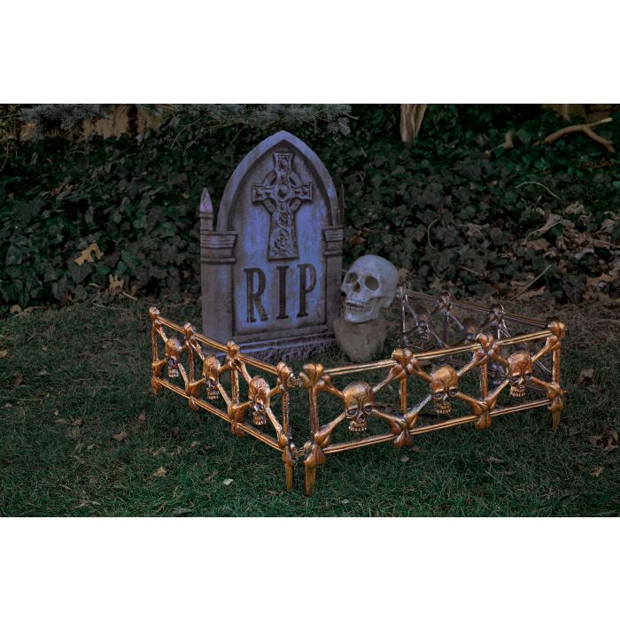 22" Skull Graveyard Fence