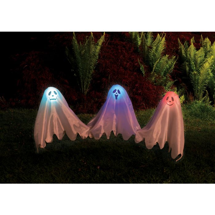 3 fantasmas en postes de 20" con cambio de color