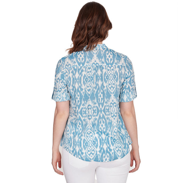 Camiseta de botones Lotus Ikat Navy Multi - Ruby Rd