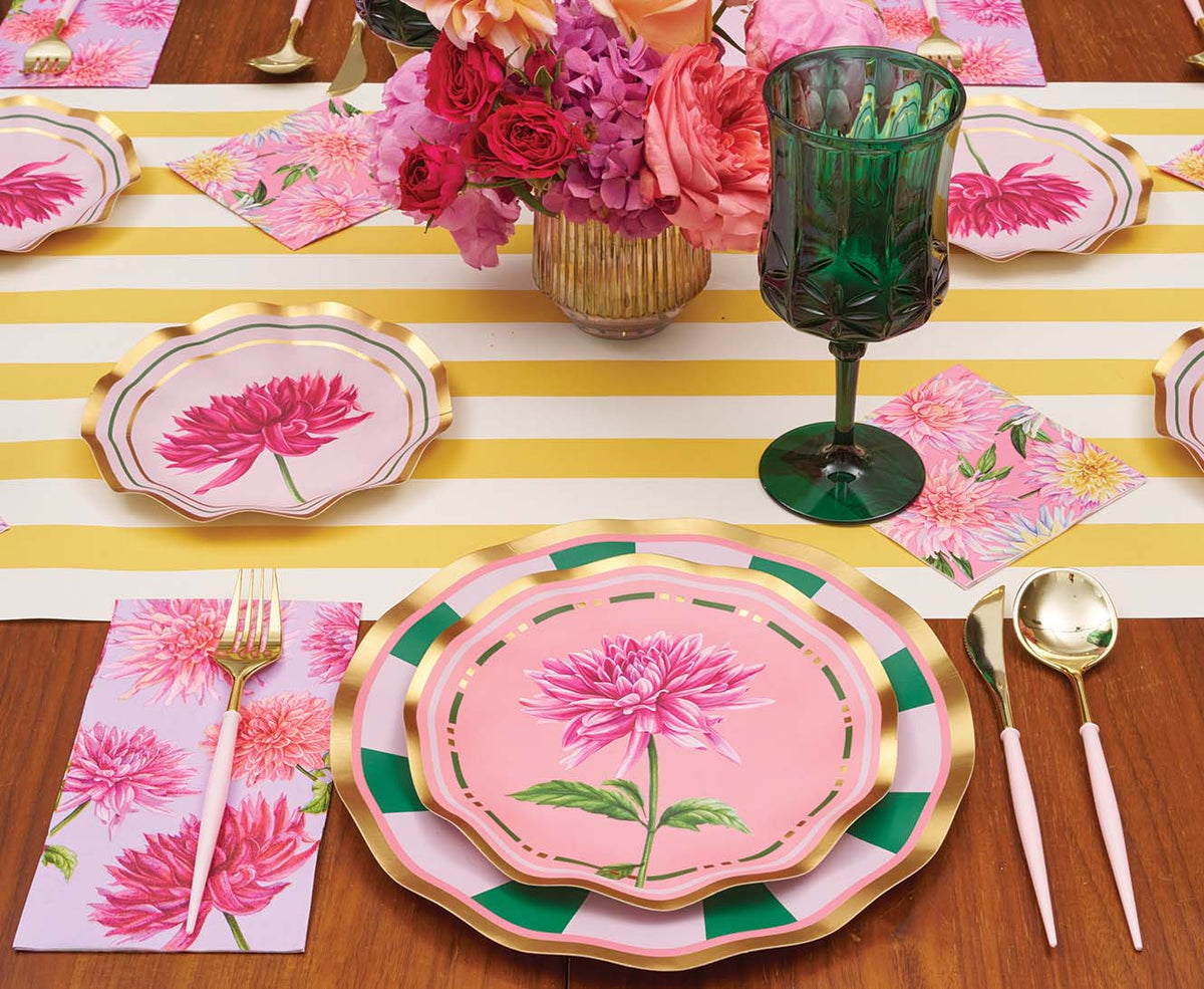 Plato de ensalada de jardín Dahlia de 8" con lámina dorada