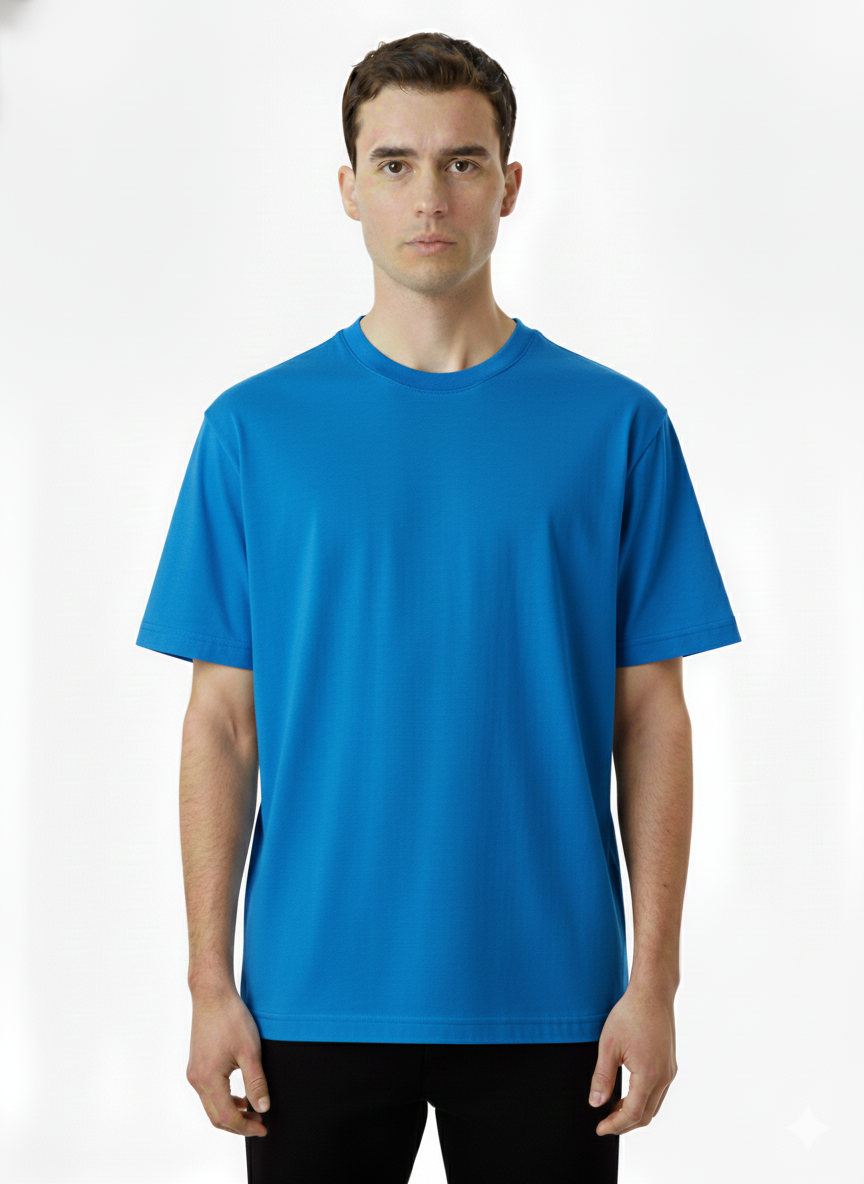 Camiseta de cuello redondo azul eléctrico