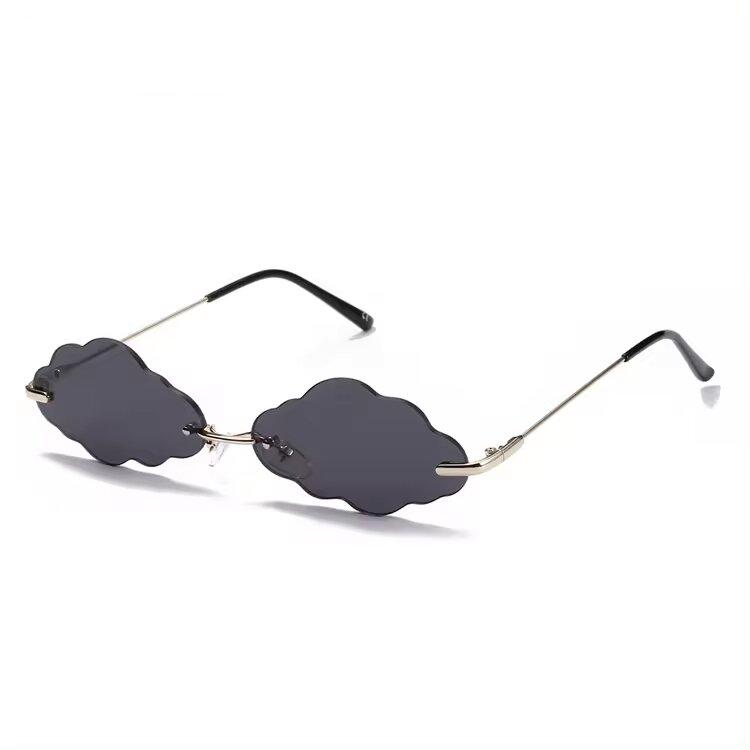 Gafas de sol con forma de nube