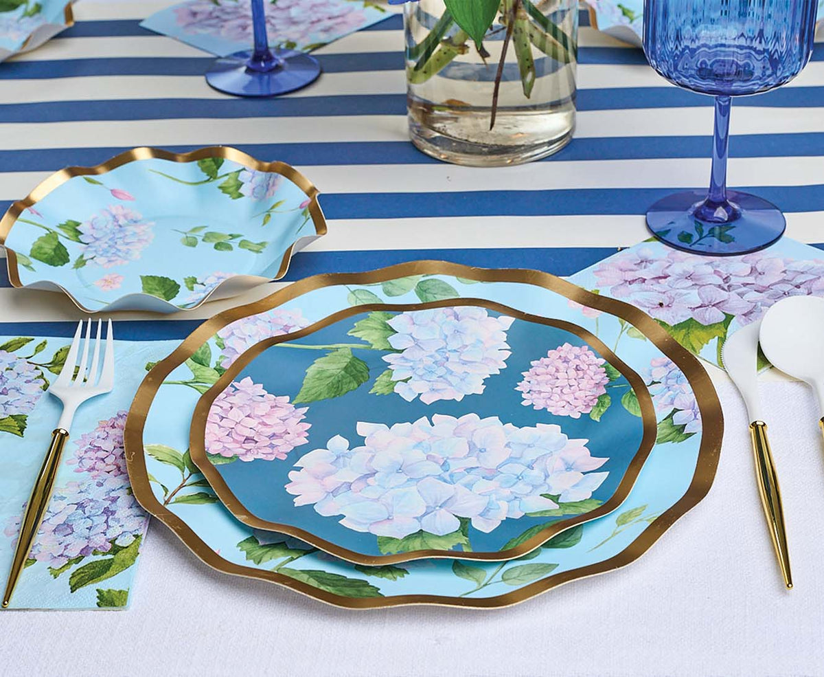 Plato ondulado con ensalada, hortensias, 8"