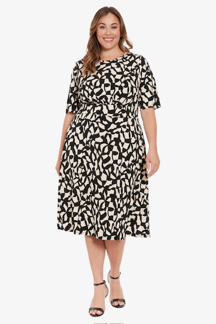 Vestido negro y crema - London Times