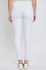 Jeans Capri Ajustados de Mujer WannaBettaButt de 3 Botones Blancos