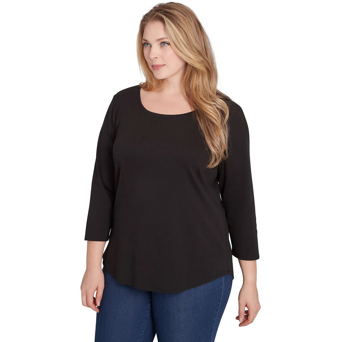 Blusa de canalé con cuello redondo y manga corta en color negro de Ruby Rd
