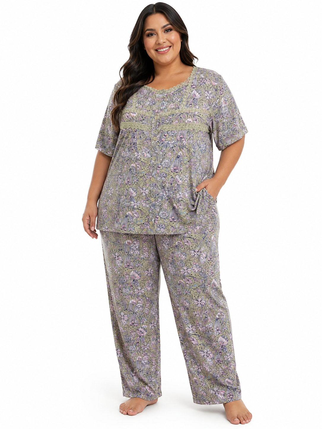 Pijama de 2 piezas (top y capri) talla grande con ribete de ganchillo y estampado de cachemir en color caqui