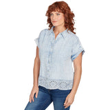 Camiseta de cuello con dobladillo de crochet lavado a la nieve de chambray - Ruby Rd