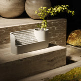 Fuente de Agua de Flujo Gris
