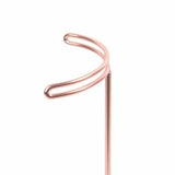Soporte para joyas Tesora con base de hormigón