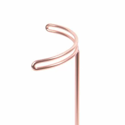 Soporte para joyas Tesora con base de hormigón