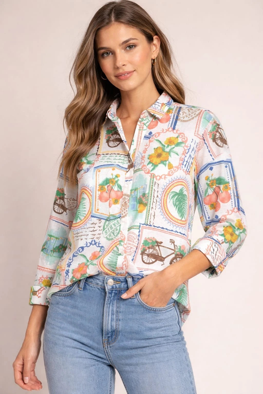 Blusa estampada con cuello y botones, y manga 3/4 con puño - Noventa