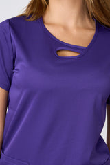 CONJUNTO MÉDICO LISO DE CUELLO OJAL DE TEJIDO ELÁSTICO EN CUATRO DIRECCIONES MORADO