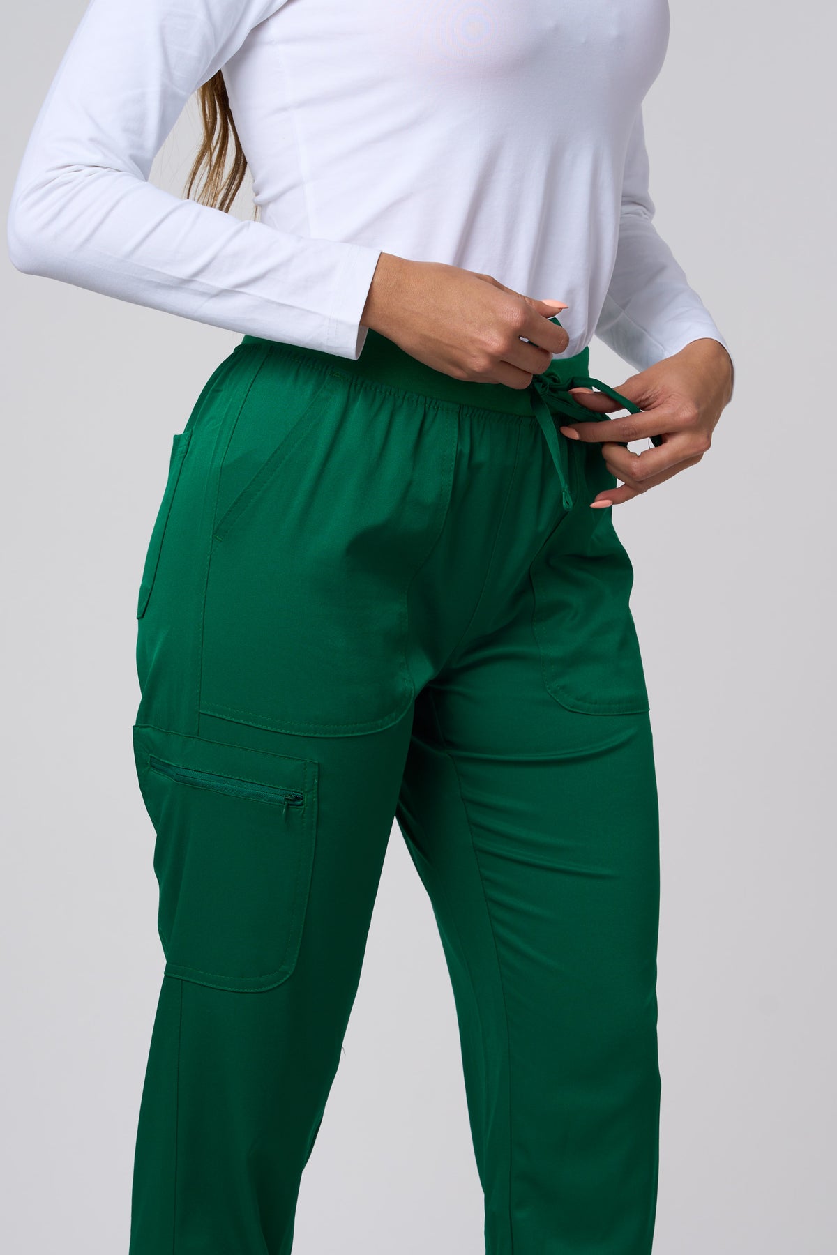 PANTALÓN JOGGING STRETCH EN 4 DIRECCIONES VERDE CAZADOR