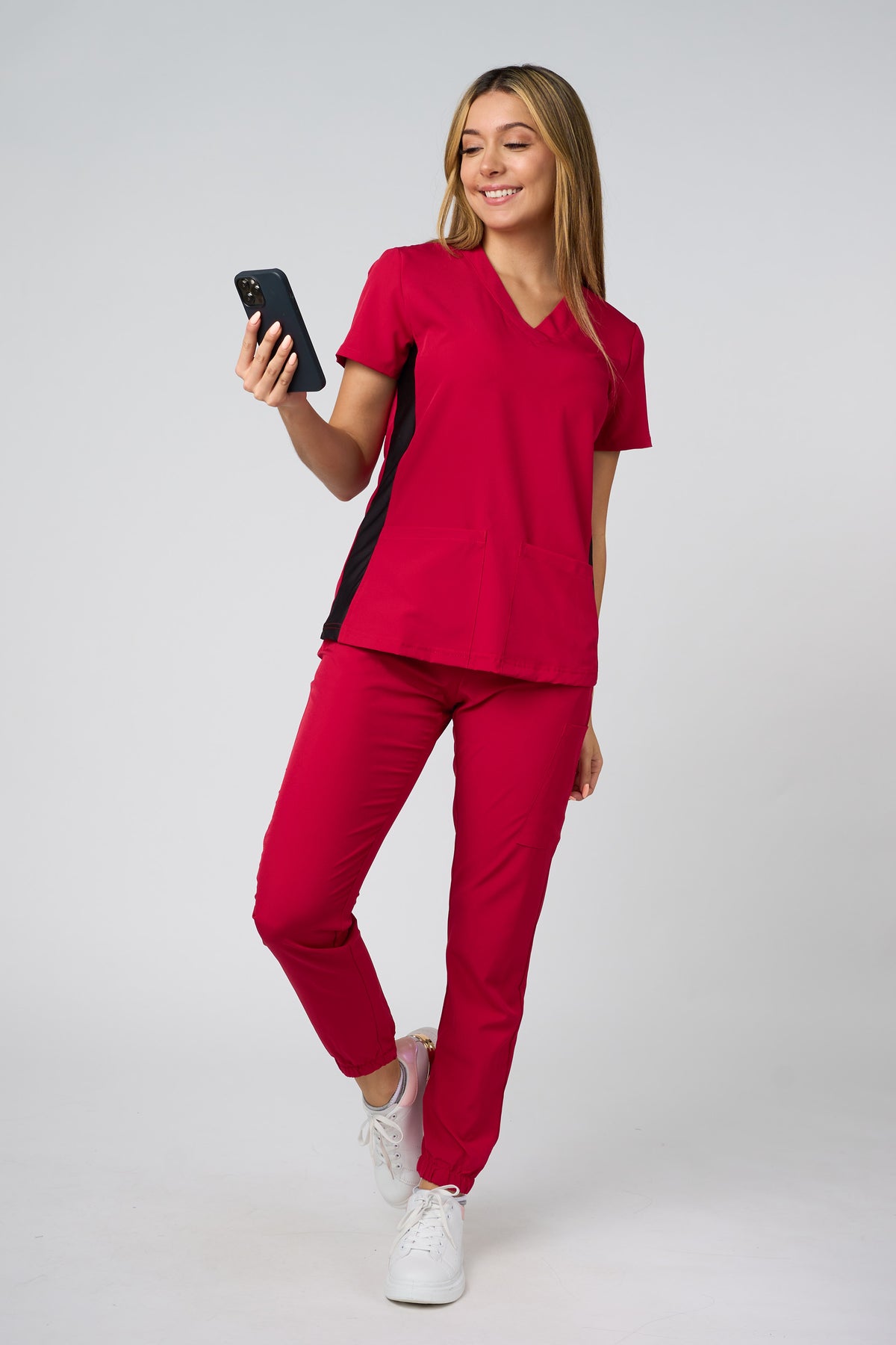 Uniforme rojo vivo 811