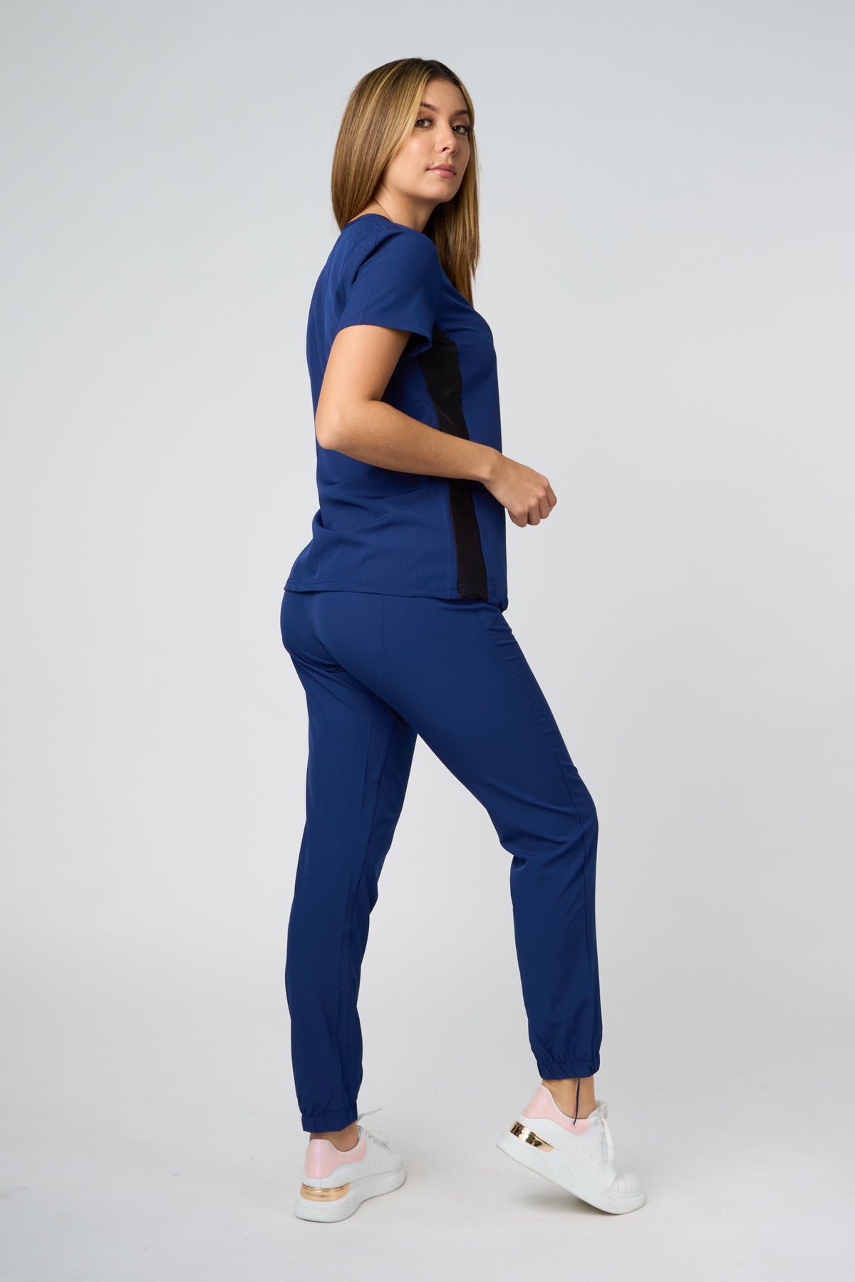 Uniforme completo 811 IND