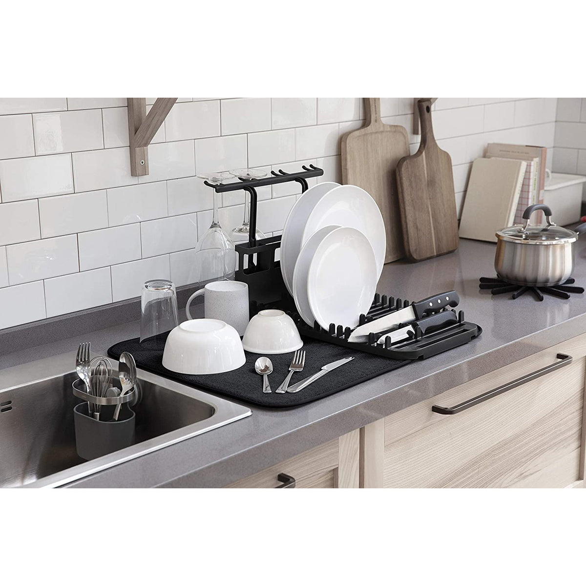 ESCURRIDOR DE PLATOS UDRY CON SOPORTE PARA COPAS NEGRO