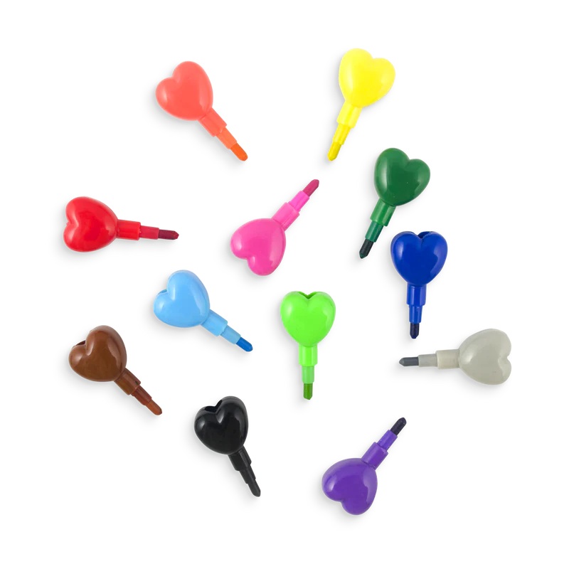 Corazones apilables crayones