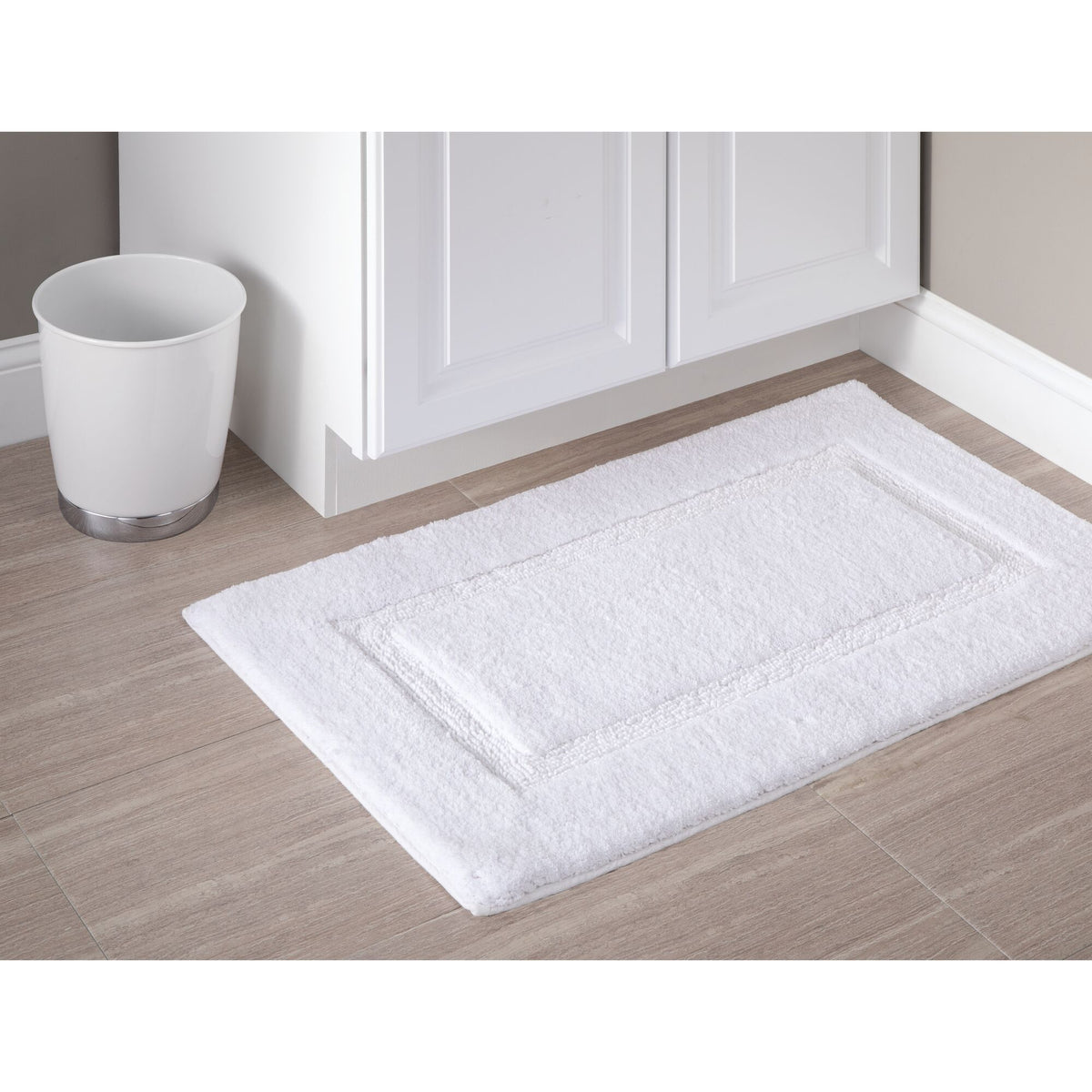 Decorative white rug 34" x 21"