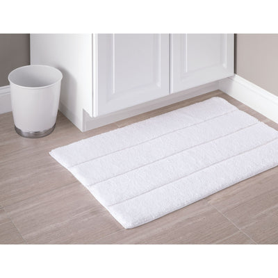 Alfombra rallada blanca  para baño 34