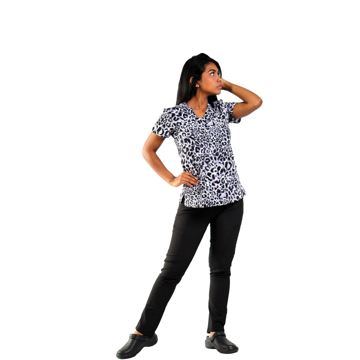 Camisa estampada de leopardo negra y gris