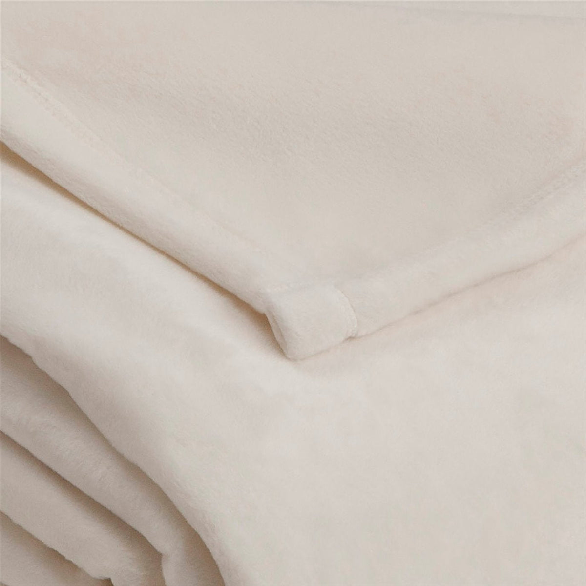 MANTAS VELLUX PLUSH COLOR MARFIL TAMAÑO MATRIMONIAL/QUEEN