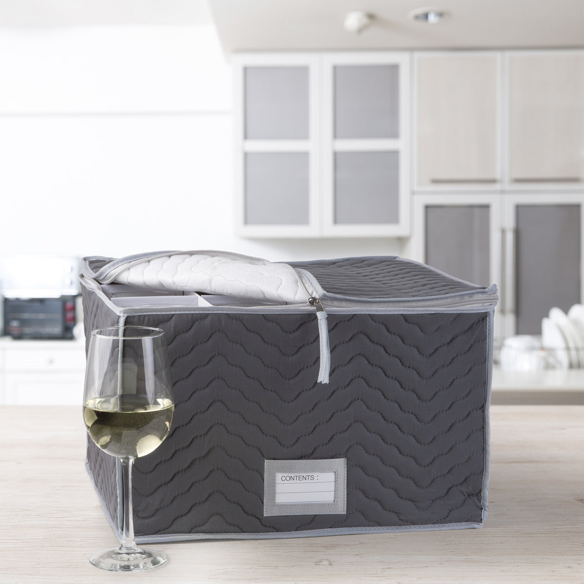 Deluxe Microfiber Stemware Chest