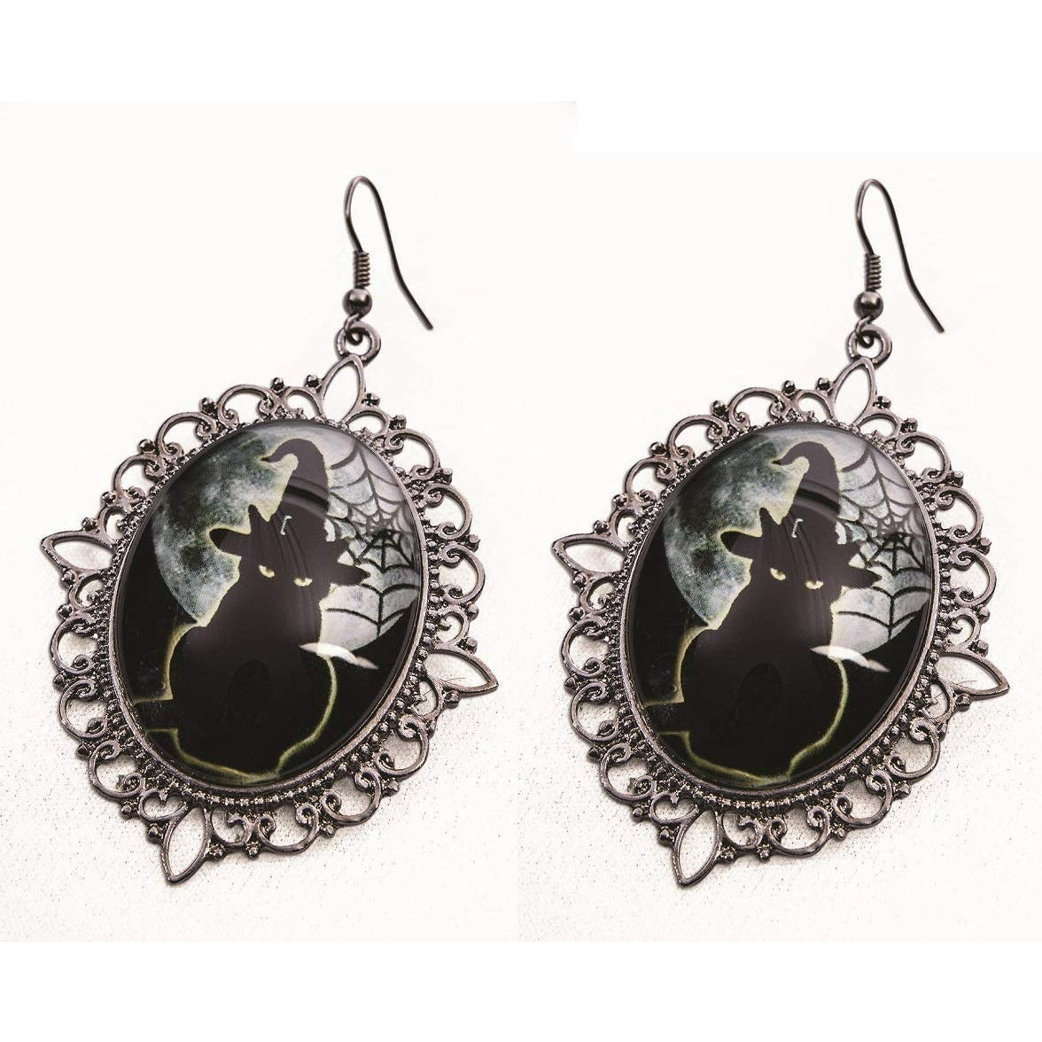 Witch & Wizard Cameo earring