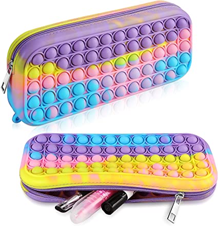 ESTUCHE DE SILICONA CON BOTONES A PRESIÓN