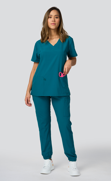 UNIFORME STRECH AZUL CARIBE MODELO JOGGER (SLIM FIT)