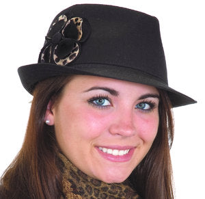 Fedora con flor de leopardo