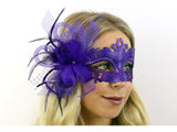 Antifaz veneciano morado con plumas
