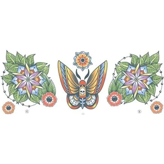 Tatuajes de polillas en el cuello
