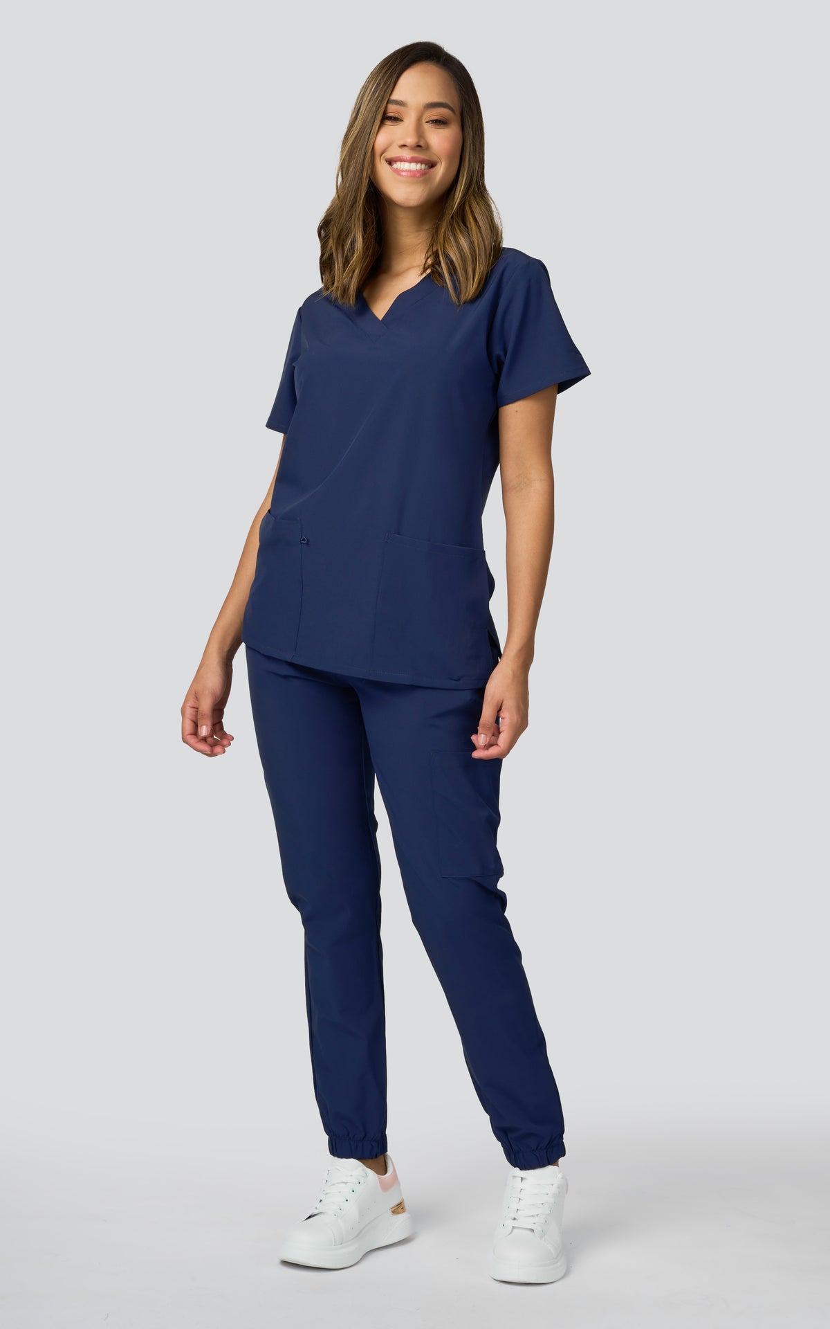 UNIFORME STRECH AZUL ÍNDIGO MODELO JOGGER (CORTE AJUSTADO)
