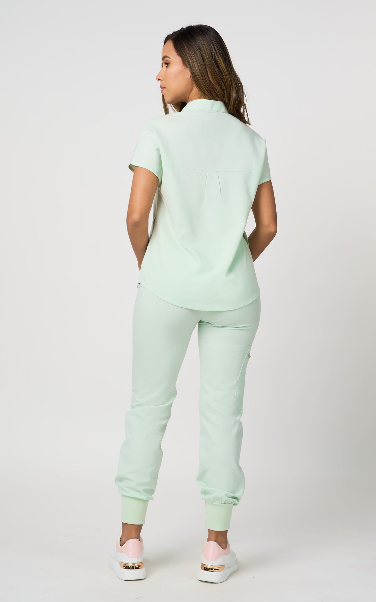CAMISA UNIFORME ESPACIAL - VERDE CLARO