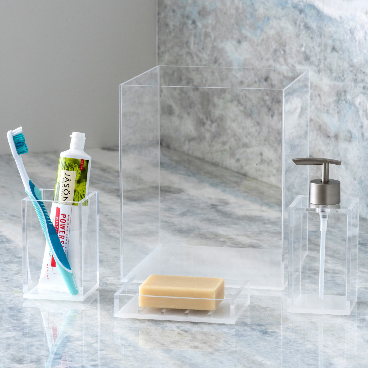 WHITE SOAP PUMP CLEAR