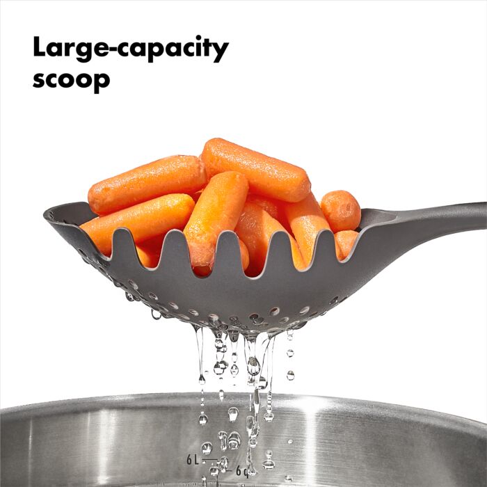 OXO GG CUCHARA COLADORA PARA PASTA